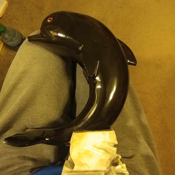 Marble Dolphin Sculpture - Picture 4 of 6